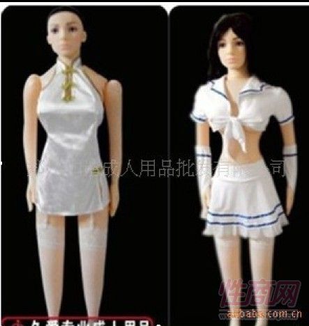 河北供應(yīng)學(xué)生妹帶手帶腳充氣娃娃 成人用品 夫妻保健品代理1