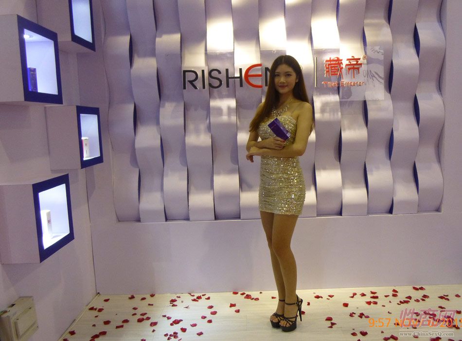 2015年廣州性文化節(jié)圖片報道—美女模特圖片8