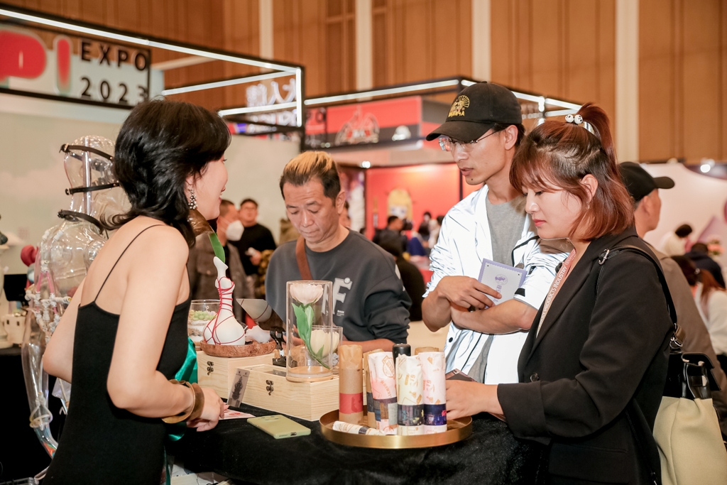 2023�Ϻ���(gu��)�H��Ȥ����չAPIExpo����ǢՄ��2���DƬ24